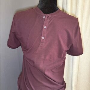 Men's Short EXPRESS Sleeve Henley Shirt - Maroon